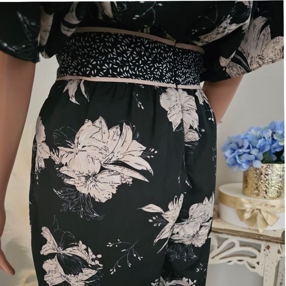NWT Piper & Scoot Black & Blush Flowy Sleeves Defined Waist Wide Legs Jumpsuit - Picture 6 of 9